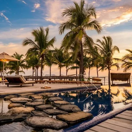 Las Palmas Complex Listings