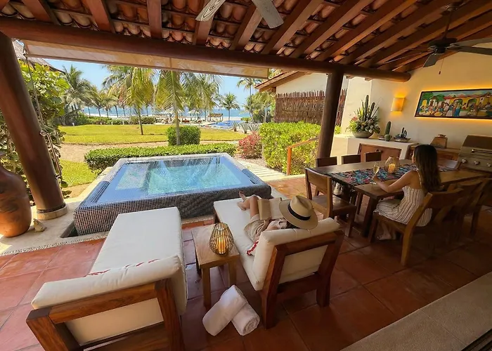 Palmas Complex Listings Aparthotel Zihuatanejo