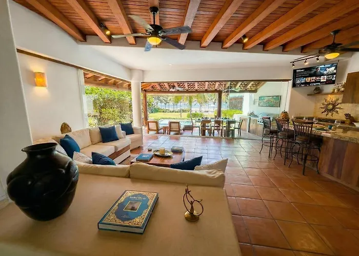 Palmas Complex Listings Zihuatanejo