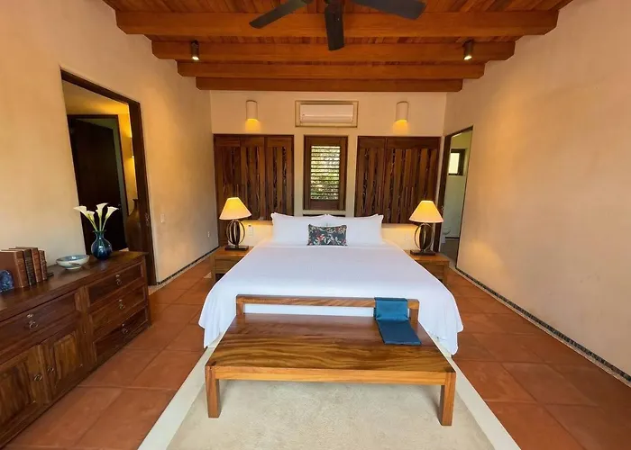 Palmas Complex Listings 5* Zihuatanejo
