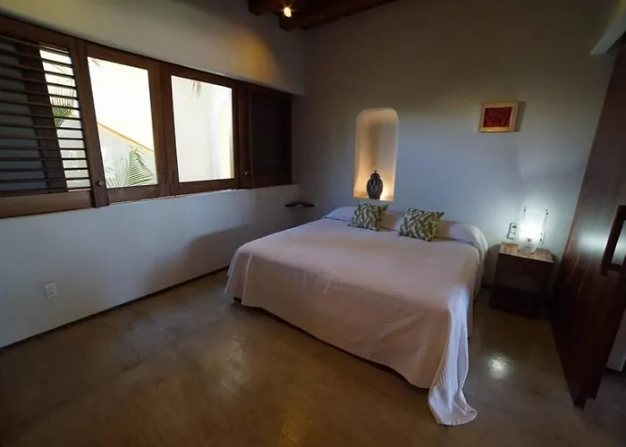 Palmas Complex Listings Zihuatanejo