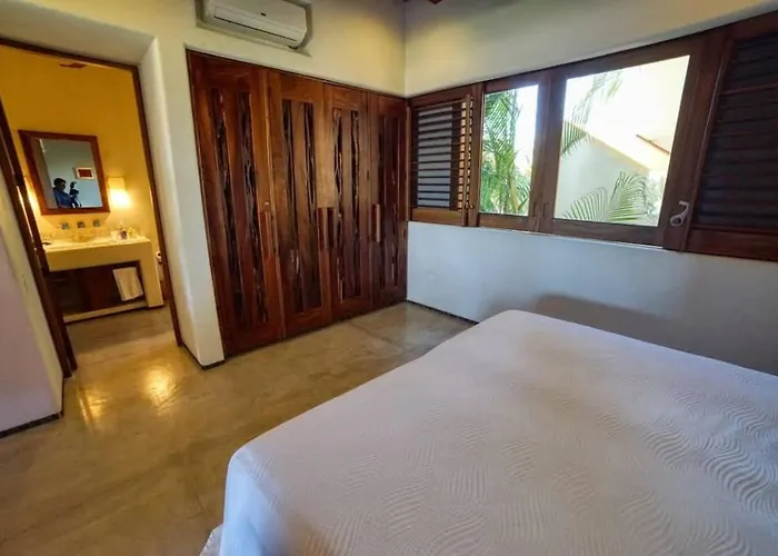 Palmas Complex Listings Zihuatanejo